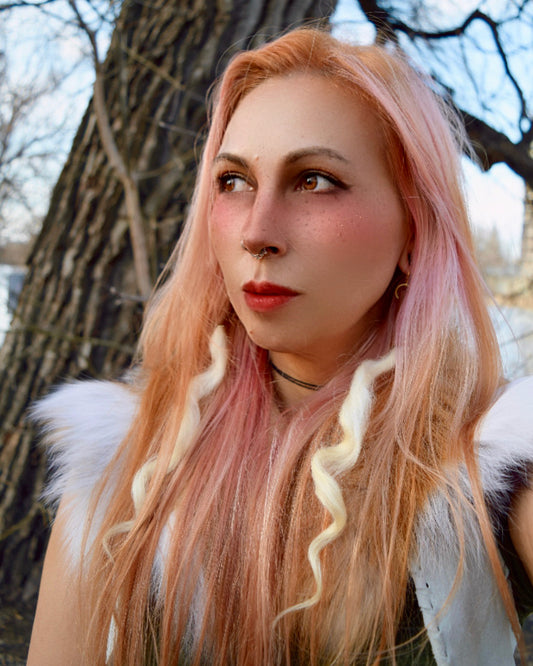 Mâyatik earrings in au natural in brown leather